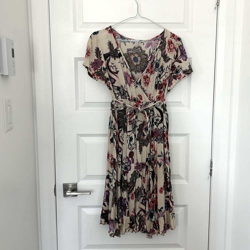 PATRONS OF PEACE - mini skirt fit and flare floral faux wrap size small boho